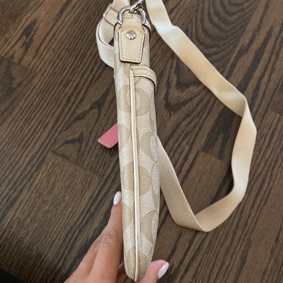 Coach Purse - Picture 10 of 14